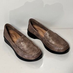 Clarks Ellowyn Lux Leather/Textile Slip-Ons